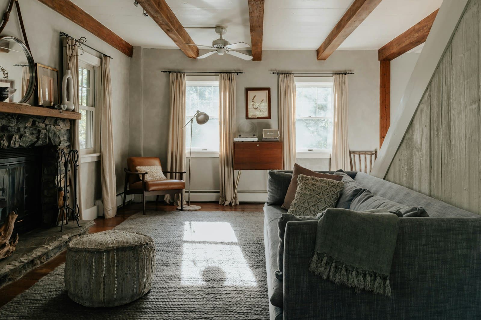 Cozy Interiors & Airbnb · Capri — 4