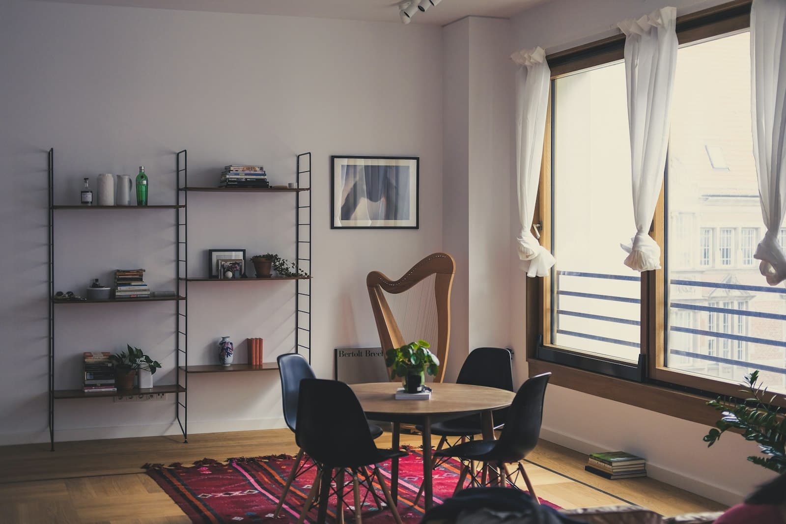Cozy Interiors & Airbnb · Capri — 5