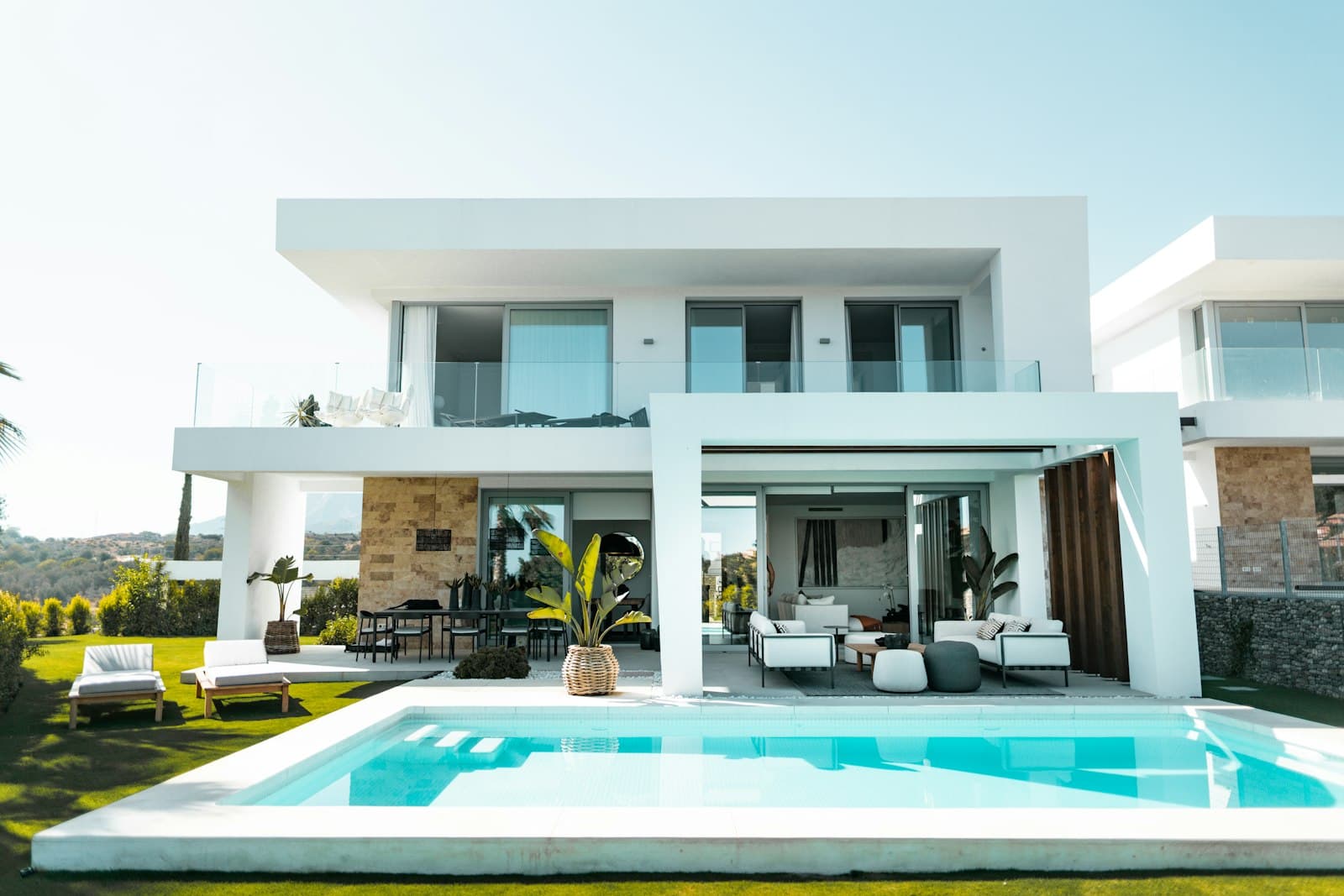 Luxury Real Estate & Villa · Capri — 3